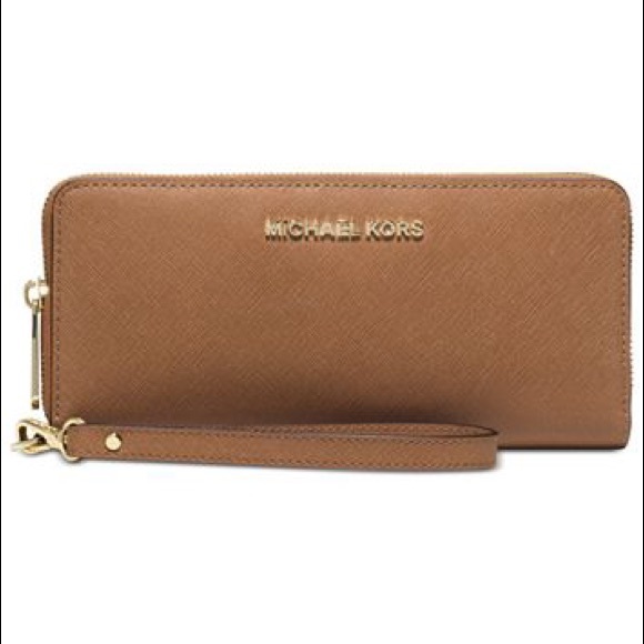 MICHAEL Michael Kors Handbags - Michael Kors MK Jet Set Leather Wallet wristlet